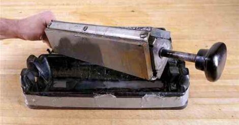 Learn How to Sharpen a Knife Image